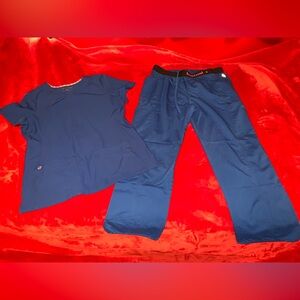 Women’s scrub uniform set